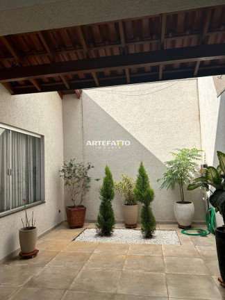 Imagem Casa com 3 Quartos à Venda, 159 m²