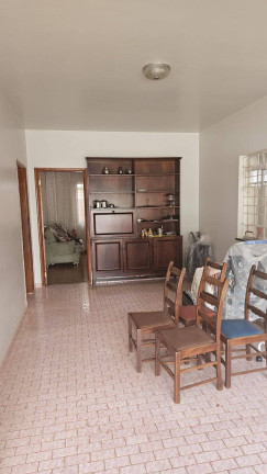 Imagem Casa com 3 Quartos à Venda, 520 m² em Centro - Arapongas