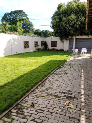 Imagem Casa com 3 Quartos à Venda, 360 m² em Residencial Porto Seguro - Caratinga
