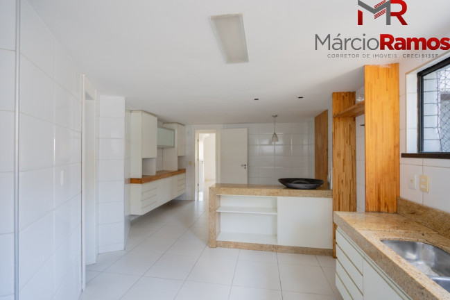 Imagem Imóvel com 3 Quartos à Venda, 210 m² em Meireles - Fortaleza Imagem Imóvel com 3 Quartos à Venda, 210 m² em Meireles - Fortaleza