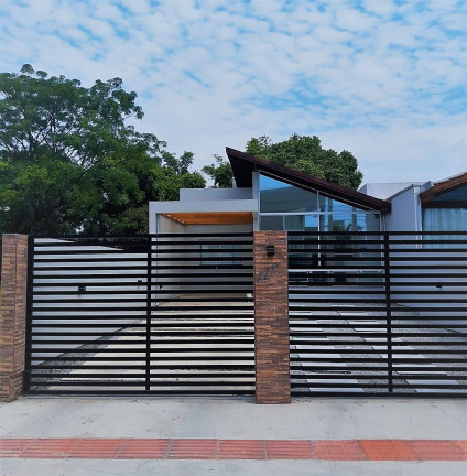 Imagem Casa com 3 Quartos à Venda, 92 m² em Centro - Tijucas Imagem Casa com 3 Quartos à Venda, 92 m² em Centro - Tijucas