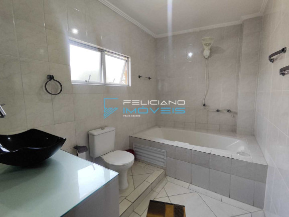 Imagem Casa com 3 Quartos à Venda, 196 m² em Guilhermina - Praia Grande