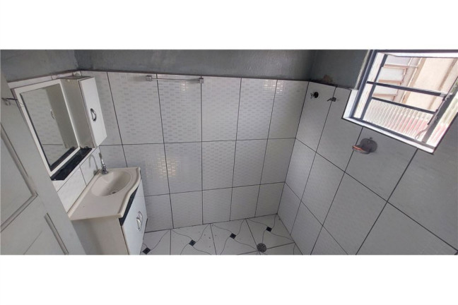 Imagem Casa com 2 Quartos à Venda,  em Vila Carmosina - São Paulo
