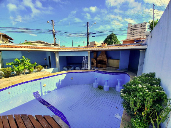 Imagem Casa com 5 Quartos à Venda, 231 m² em Parque Manibura - Fortaleza Imagem Casa com 5 Quartos à Venda, 231 m² em Parque Manibura - Fortaleza