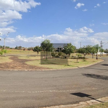 Imagem Terreno à Venda, 750 m² em Royal Park Prime - Ourinhos Imagem Terreno à Venda, 750 m² em Royal Park Prime - Ourinhos
