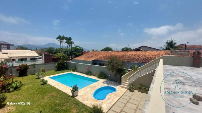 Imagem Casa com 5 Quartos à Venda, 200 m² em João Batista - Peruíbe