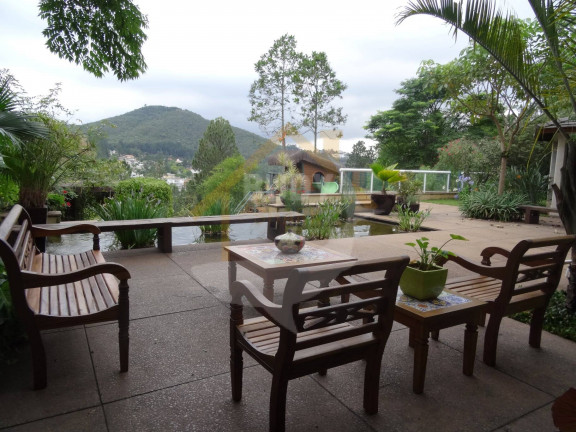 Imagem Casa com 4 Quartos à Venda, 1.054 m² em Alphaville - Santana De Parnaíba Imagem Casa com 4 Quartos à Venda, 1.054 m² em Alphaville - Santana De Parnaíba