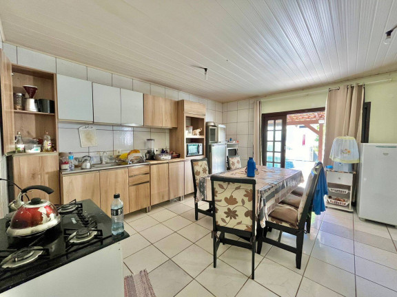 Imagem Casa com 4 Quartos à Venda, 172 m² em Centro - Balneário Barra Do Sul Imagem Casa com 4 Quartos à Venda, 172 m² em Centro - Balneário Barra Do Sul