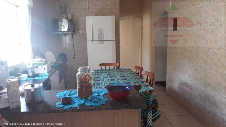 Imagem Casa com 4 Quartos à Venda, 300 m² em Jardim Gurilandia - Taubaté