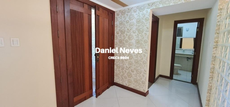 Imagem Casa de Condomínio com 4 Quartos à Venda, 650 m² em Buraquinho - Lauro De Freitas
