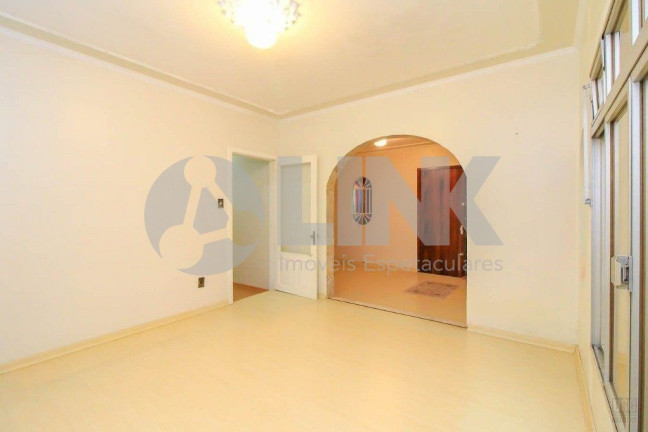 Imagem Casa com 3 Quartos à Venda, 180 m² em Passo Da Areia - Porto Alegre Imagem Casa com 3 Quartos à Venda, 180 m² em Passo Da Areia - Porto Alegre