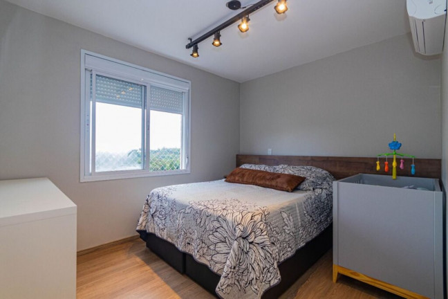 Imagem Imóvel com 2 Quartos à Venda, 65 m² em Petrópolis - Porto Alegre
