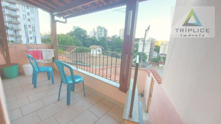 Imagem Casa com 5 Quartos à Venda, 250 m² em Santa Helena - Juiz De Fora