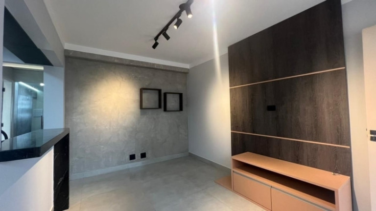 Apartamento com 2 Quartos à Venda, 71 m² em Pompéia - Santos