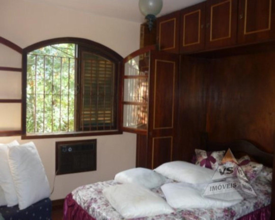 Imagem Casa com 5 Quartos à Venda, 320 m² em Balneário São Pedro - São Pedro Da Aldeia