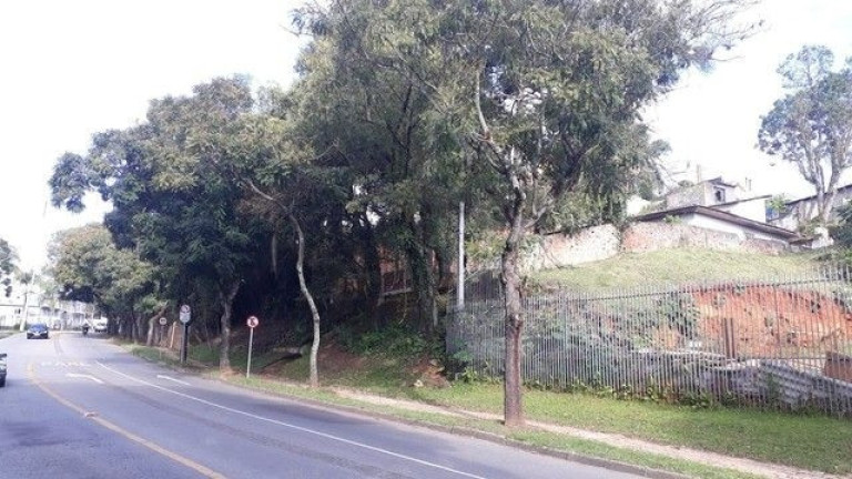 Imagem Terreno à Venda, em Mercês - Curitiba Imagem Terreno à Venda, em Mercês - Curitiba