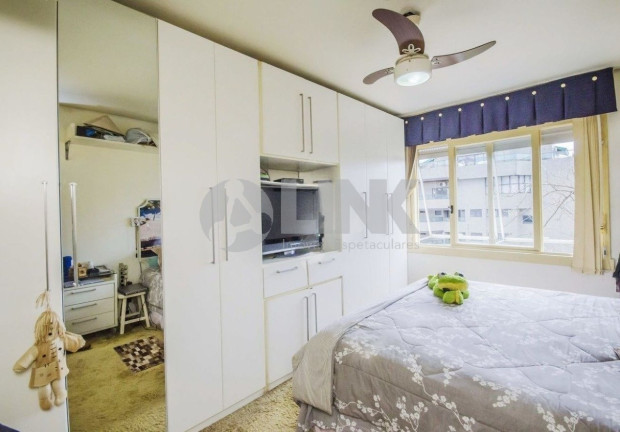 Imagem Imóvel com 3 Quartos à Venda, 207 m² em Menino Deus - Porto Alegre Imagem Imóvel com 3 Quartos à Venda, 207 m² em Menino Deus - Porto Alegre