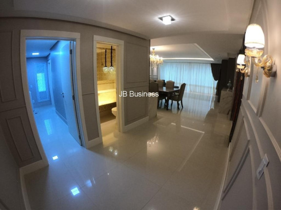 Imagem Imóvel com 4 Quartos à Venda, 234 m² em Centro - Balneário Camboriú