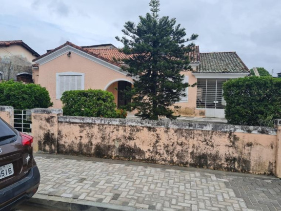 Casa com 4 Quartos à Venda, 237 m² em Estância - Recife