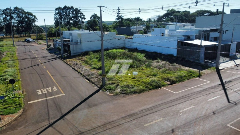 Casa à Venda,  em Vista Linda - Cascavel