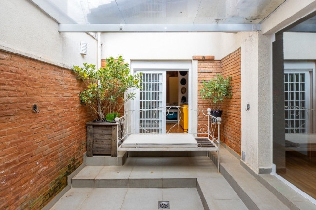 Imagem Casa com 3 Quartos à Venda, em Chácara Monte Alegre - São Paulo Imagem Casa com 3 Quartos à Venda, em Chácara Monte Alegre - São Paulo