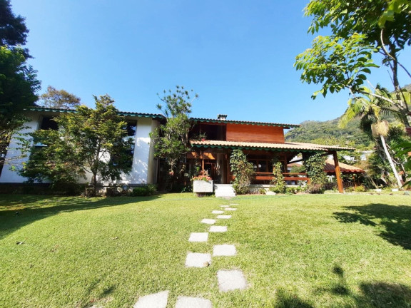 Casa com 5 Quartos à Venda, 218 m² em Iucas - Teresópolis