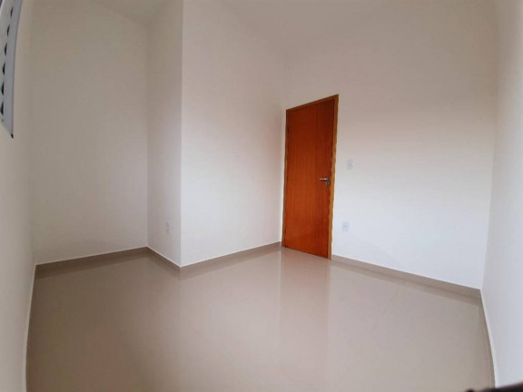 Imagem Casa com 2 Quartos à Venda, 40 m² em Caicara - Praia Grande