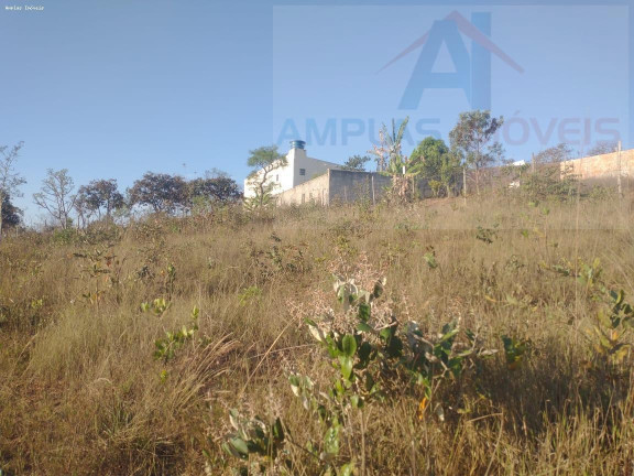 Terreno à Venda, 360 m² em Vivenda Do Vale. - Mateus Leme
