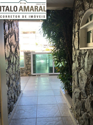 Imagem Imóvel com 5 Quartos à Venda, 200 m² em Centro - Balneário Camboriú Imagem Imóvel com 5 Quartos à Venda, 200 m² em Centro - Balneário Camboriú