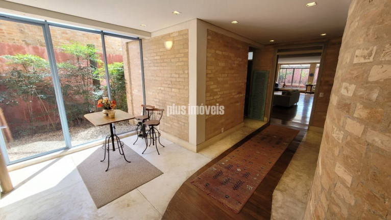 Imagem Casa com 9 Quartos à Venda ou Locação, 650 m² em Jardim Cordeiro - São Paulo