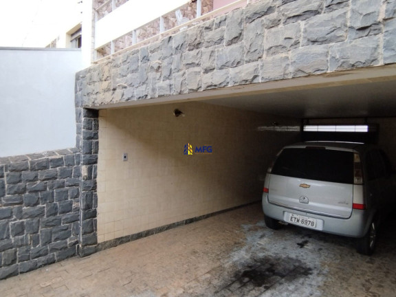 Imagem Casa com 3 Quartos à Venda, 560 m² em Jardim Santa Rosália - Sorocaba Imagem Casa com 3 Quartos à Venda, 560 m² em Jardim Santa Rosália - Sorocaba