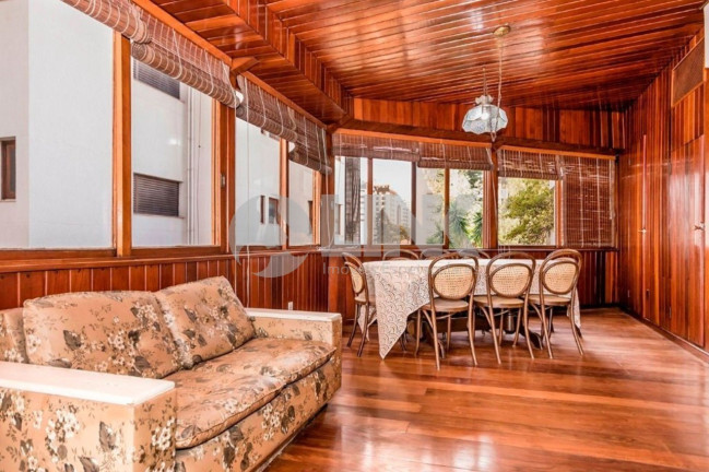 Imagem Imóvel com 3 Quartos à Venda, 244 m² em Petrópolis - Porto Alegre