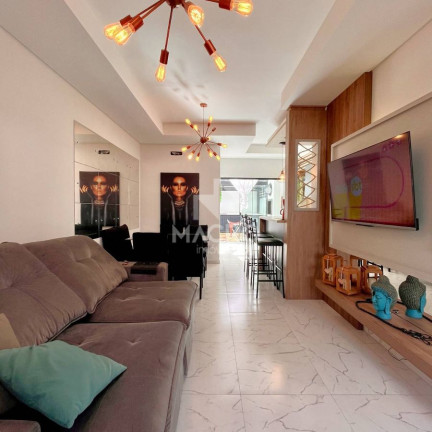 Imagem Casa com 2 Quartos à Venda, 92 m² em Três Rios Do Norte - Jaraguá Do Sul