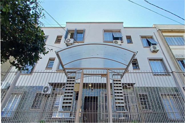Imagem Imóvel com 2 Quartos à Venda,  em Menino Deus - Porto Alegre