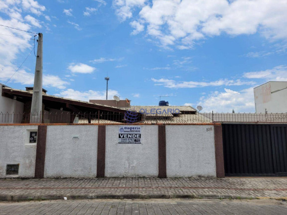 Imagem Casa com 4 Quartos à Venda, 120 m² em Praia De Armação Do Itapocorói - Penha Imagem Casa com 4 Quartos à Venda, 120 m² em Praia De Armação Do Itapocorói - Penha