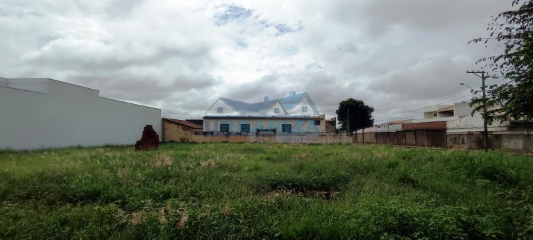 Imagem Terreno à Venda, 988 m² em Jardim Pinheiros - Birigui Imagem Terreno à Venda, 988 m² em Jardim Pinheiros - Birigui