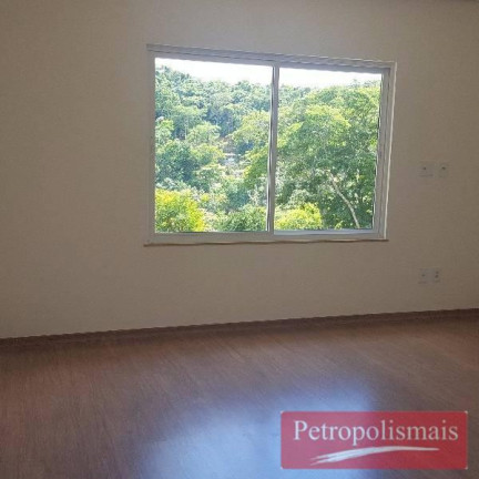 Imagem Casa de Condomínio com 2 Quartos à Venda, 103 m² em Bonsucesso - Petrópolis