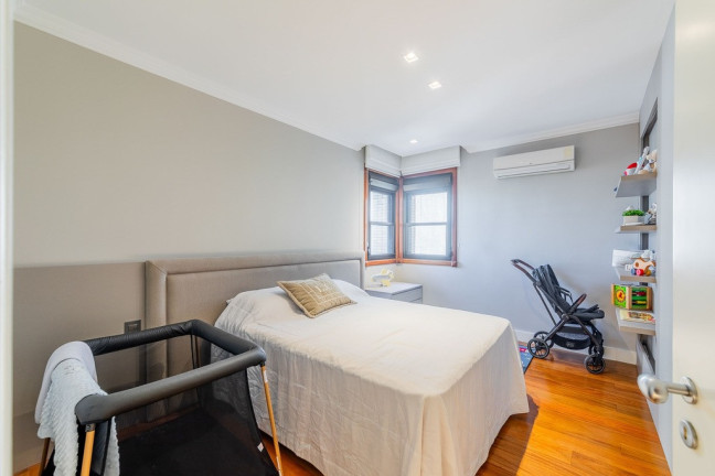 Imagem Apartamento com 4 Quartos à Venda, 405 m² em Moinhos De Vento - Porto Alegre Imagem Apartamento com 4 Quartos à Venda, 405 m² em Moinhos De Vento - Porto Alegre