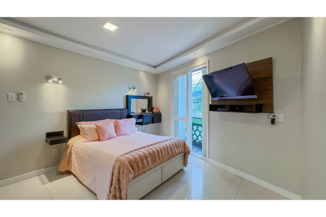 Imagem Apartamento com 2 Quartos à Venda, 83 m² em Teresópolis - Porto Alegre