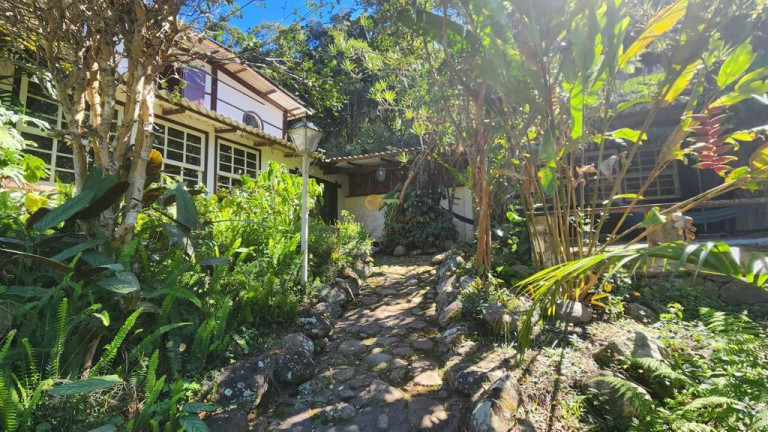 Imagem Casa com 8 Quartos à Venda, 1.700 m² em Albuquerque - Teresópolis