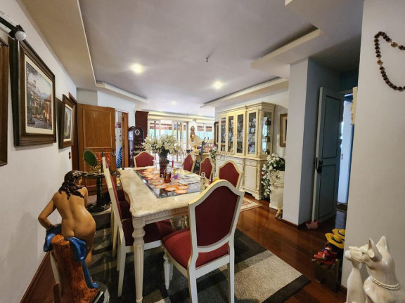 Imagem Apartamento com 3 Quartos à Venda, 155 m² em Várzea - Teresópolis