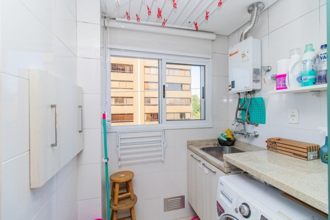 Imagem Imóvel com 2 Quartos à Venda, 65 m² em Jardim Planalto - Porto Alegre Imagem Imóvel com 2 Quartos à Venda, 65 m² em Jardim Planalto - Porto Alegre