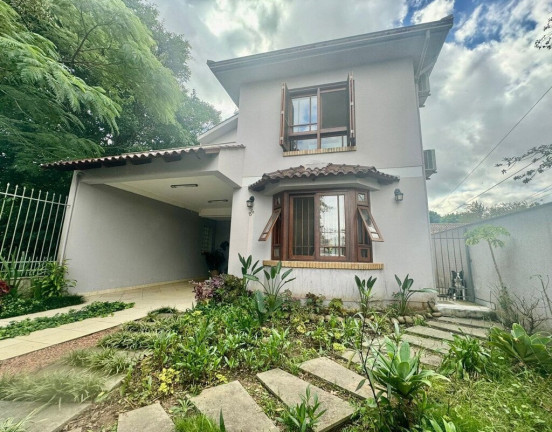 Casa com 3 Quartos à Venda,  em Ipanema - Porto Alegre