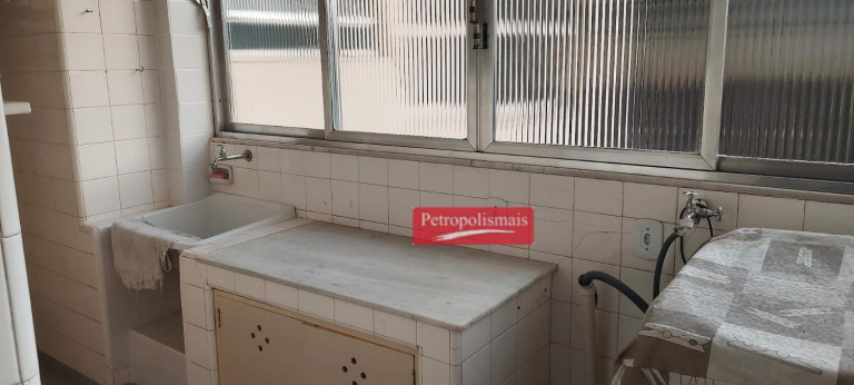 Imagem Apartamento com 3 Quartos à Venda,  em Centro - Petrópolis