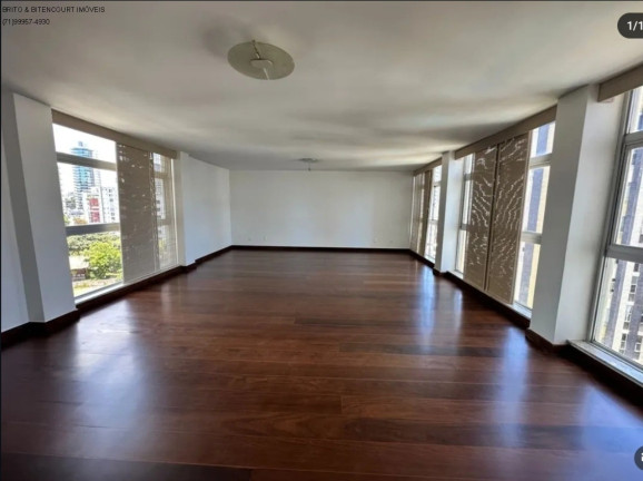 Imóvel com 5 Quartos à Venda, 304 m² em Jardim Apipema - Salvador