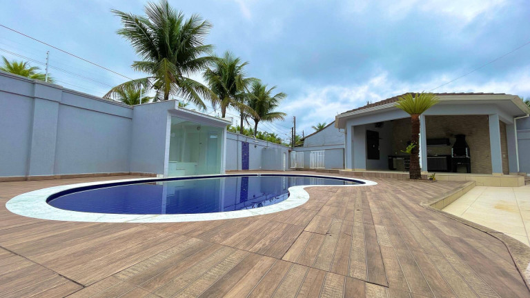 Imagem Sobrado com 4 Quartos à Venda, 600 m² em Jardim Virgínia - Guarujá Imagem Sobrado com 4 Quartos à Venda, 600 m² em Jardim Virgínia - Guarujá
