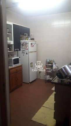 Imagem Casa com 3 Quartos à Venda, 220 m² em Columbia - Londrina
