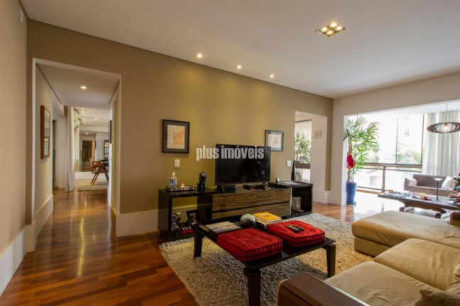 Imagem Apartamento com 4 Quartos à Venda, 275 m² em Real Parque - São Paulo