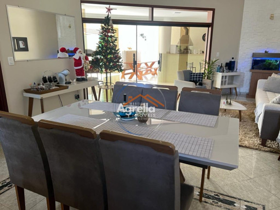Imagem Casa com 3 Quartos à Venda, 232 m² em Parque Residencial Murayama - Mogi Mirim