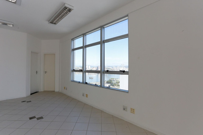 Imagem Sala Comercial para Alugar, 153 m² em Centro - Florianópolis Imagem Sala Comercial para Alugar, 153 m² em Centro - Florianópolis